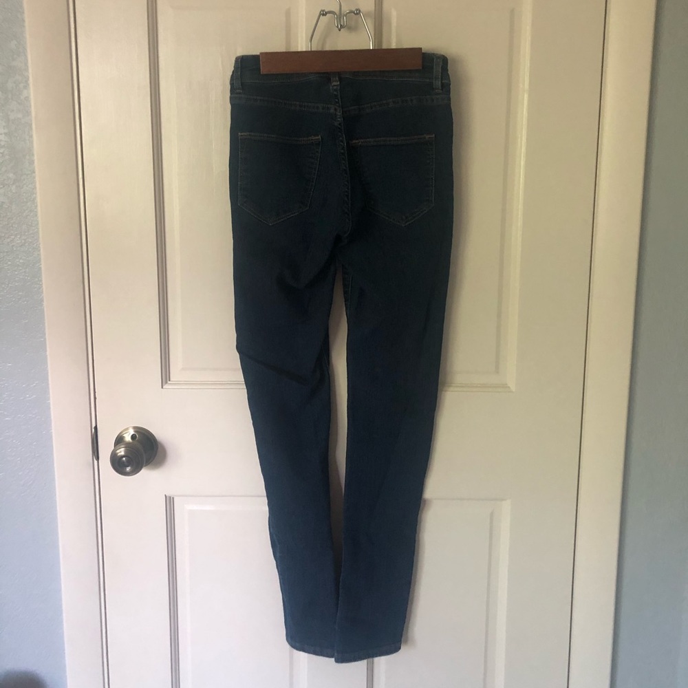 💙 H&M Jeans - Picture 2 of 2